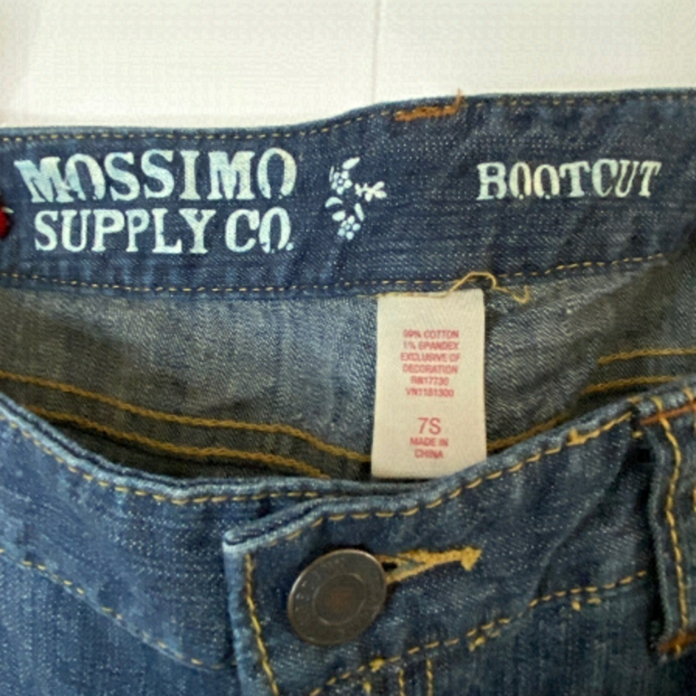 𝅺WOMEN'S Mossimo Supply Co. Jeans Size 7 short bootcut